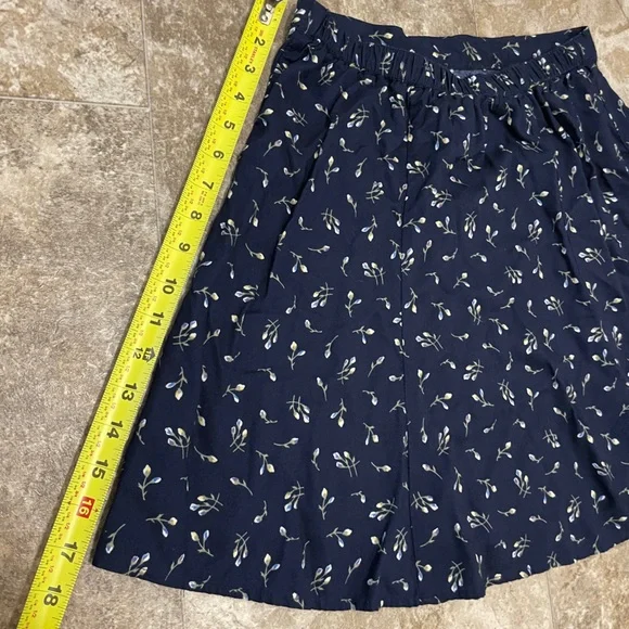 TR Bentley Navy Blue Delicate Vintage Floral A-line Skirt - Picture 4 of 5